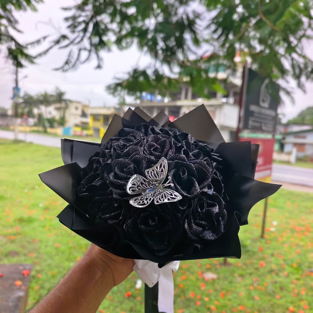 Artificial / riibon Bouquet