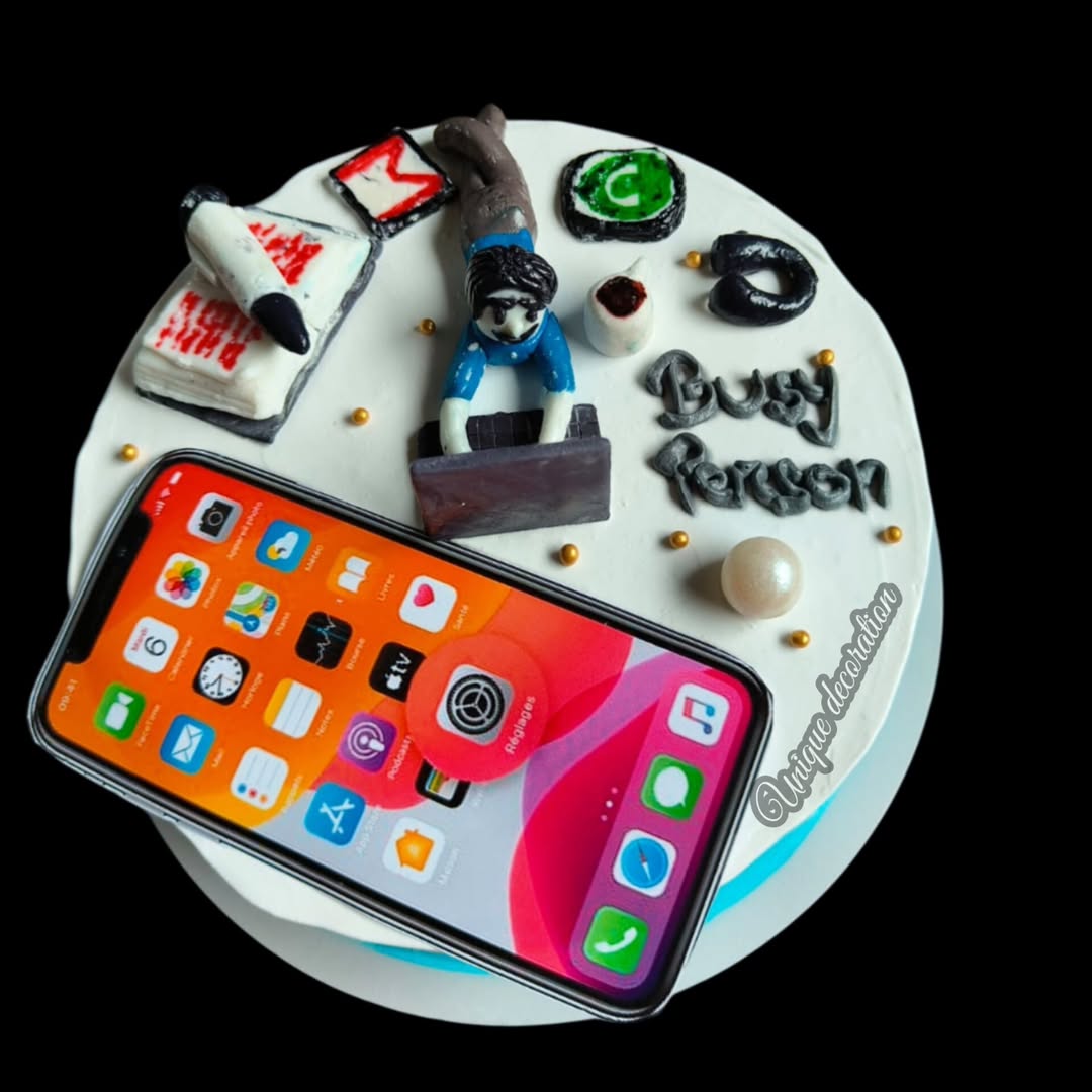 Delicious Fresh Cake